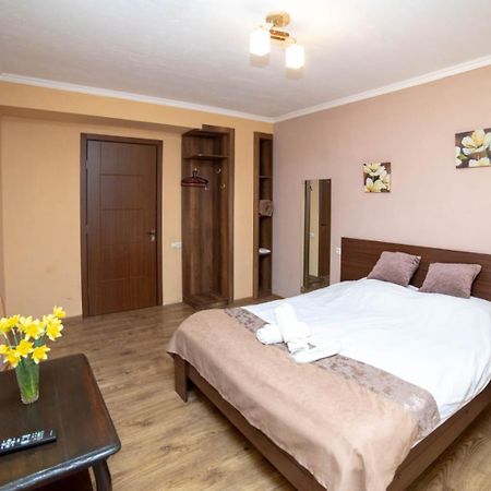 תלאווי Guest House Kavkasioni 33 מראה חיצוני תמונה