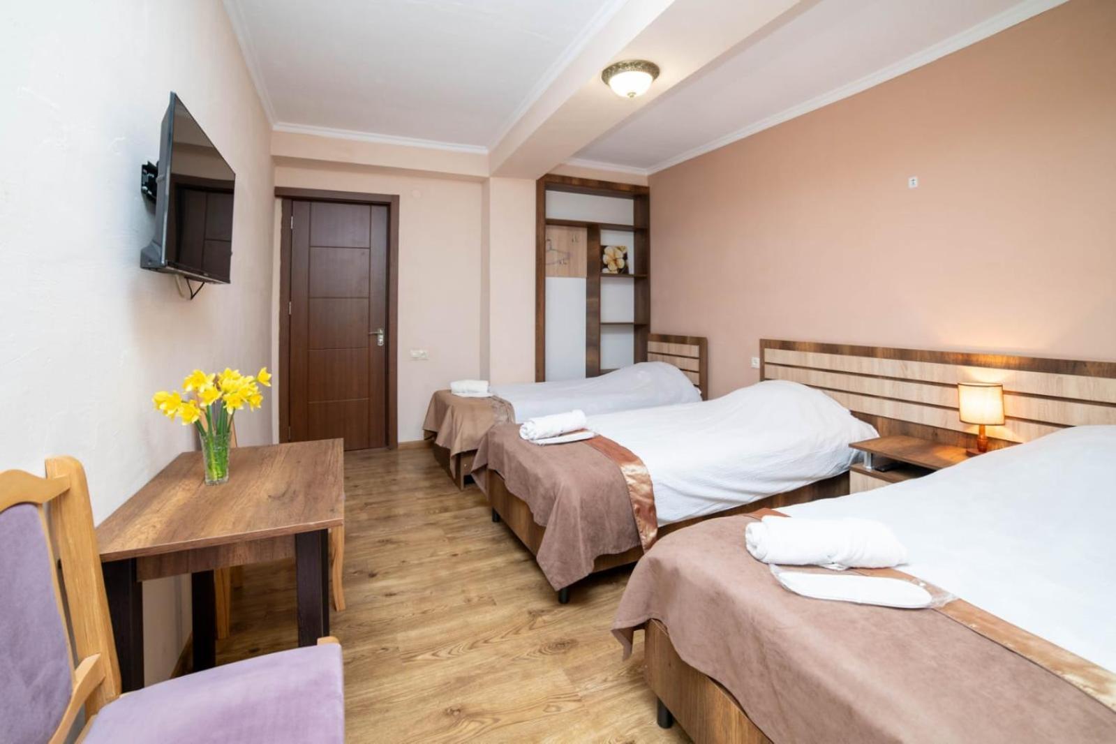 תלאווי Guest House Kavkasioni 33 מראה חיצוני תמונה